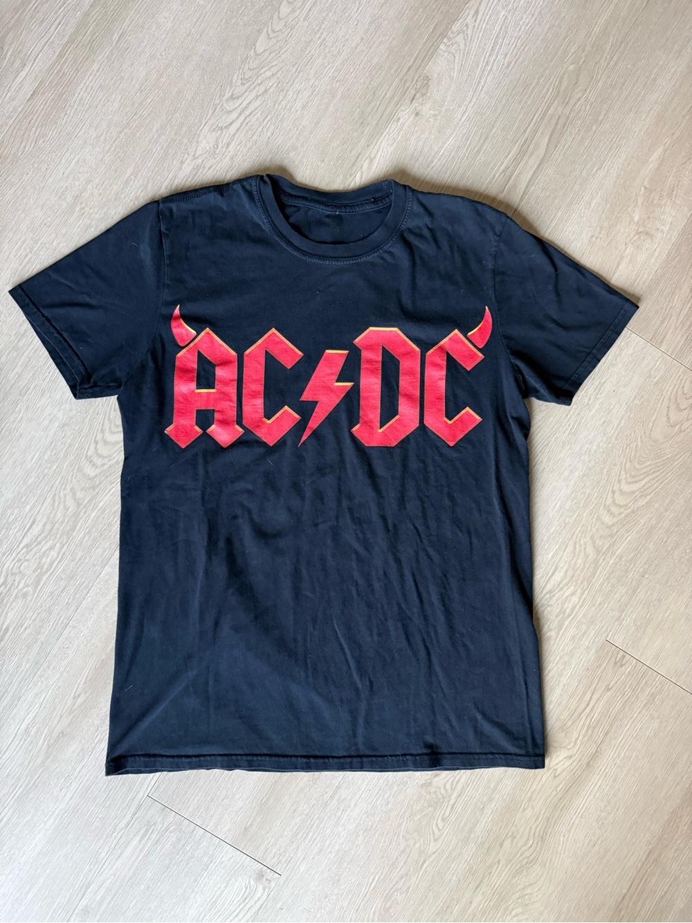 Vintage AC/DC 2016 Tour Shirt S